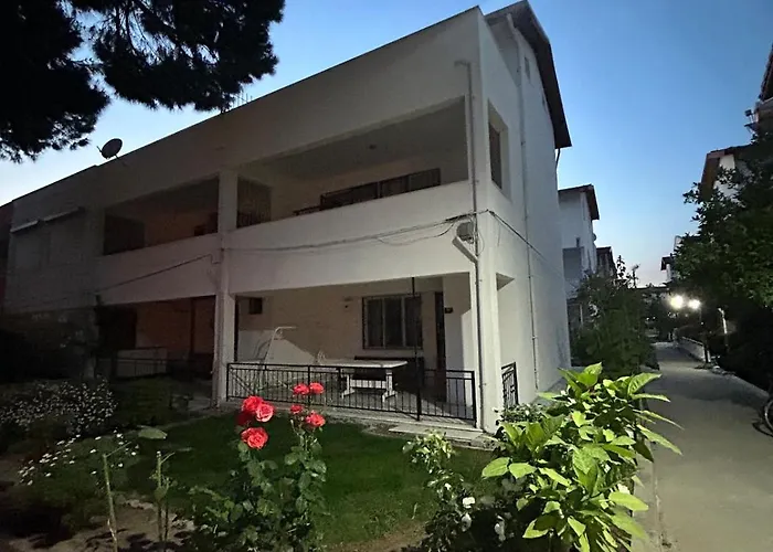 Villa 400 M Away From Long Beach With Wifi And Airconditioner
